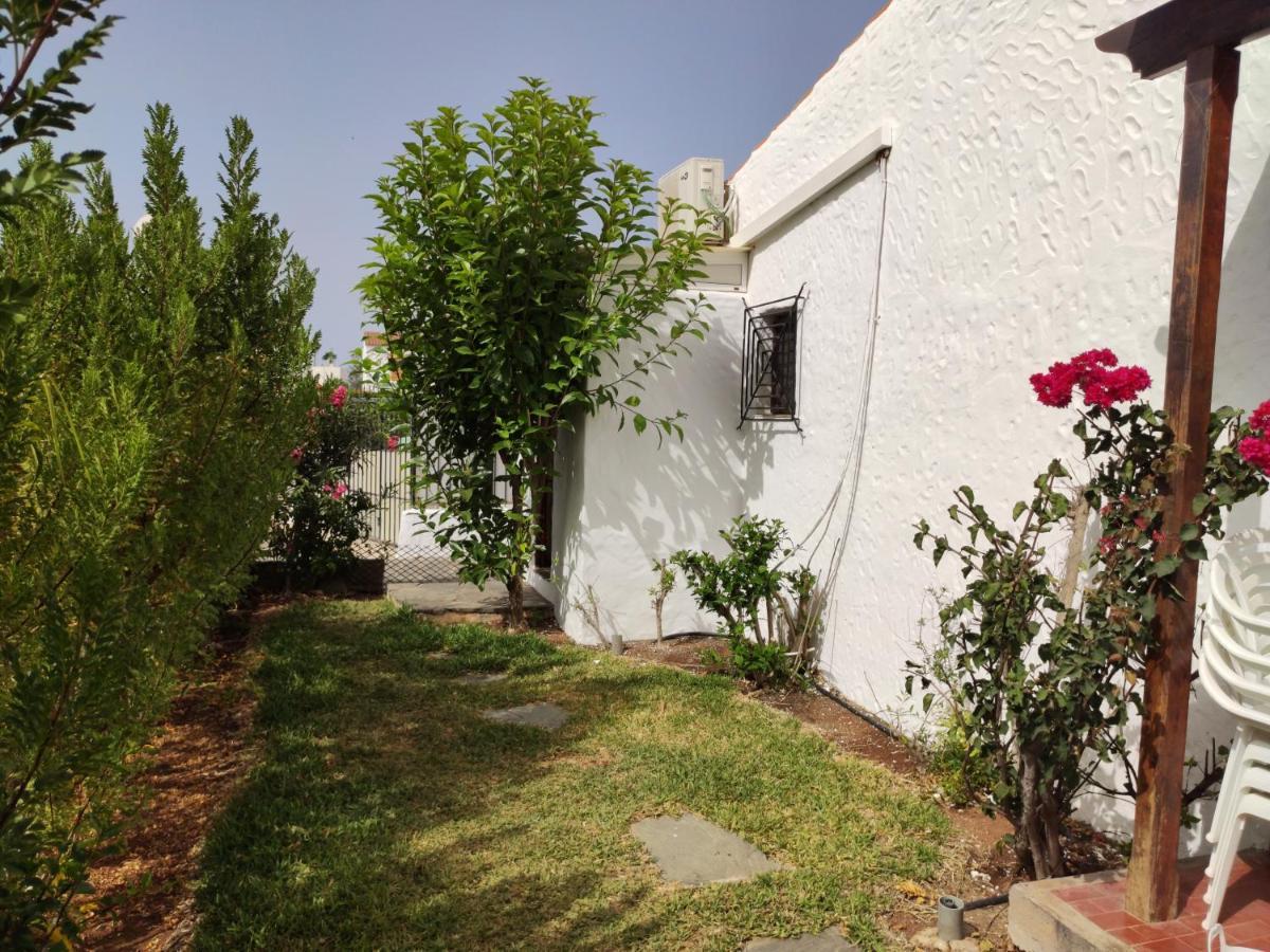 מספאלומס Lovely 2 Bedroom Bungalow With Parking מראה חיצוני תמונה