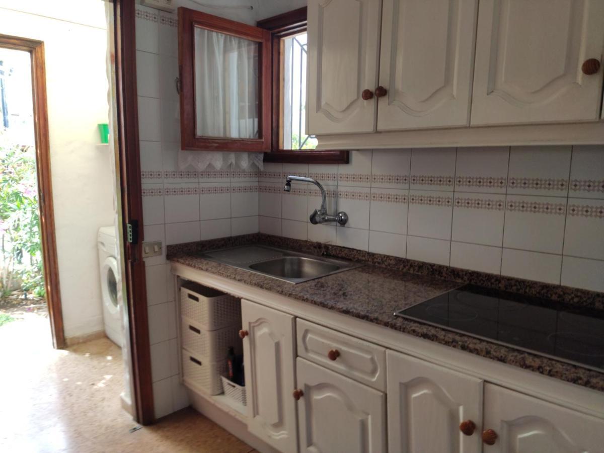 מספאלומס Lovely 2 Bedroom Bungalow With Parking מראה חיצוני תמונה
