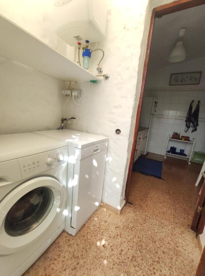 מספאלומס Lovely 2 Bedroom Bungalow With Parking מראה חיצוני תמונה