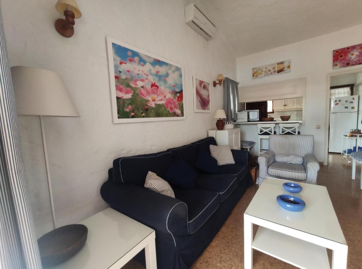 מספאלומס Lovely 2 Bedroom Bungalow With Parking מראה חיצוני תמונה