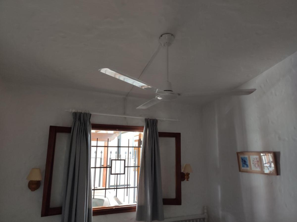 מספאלומס Lovely 2 Bedroom Bungalow With Parking מראה חיצוני תמונה