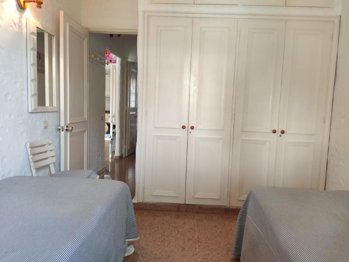 מספאלומס Lovely 2 Bedroom Bungalow With Parking מראה חיצוני תמונה