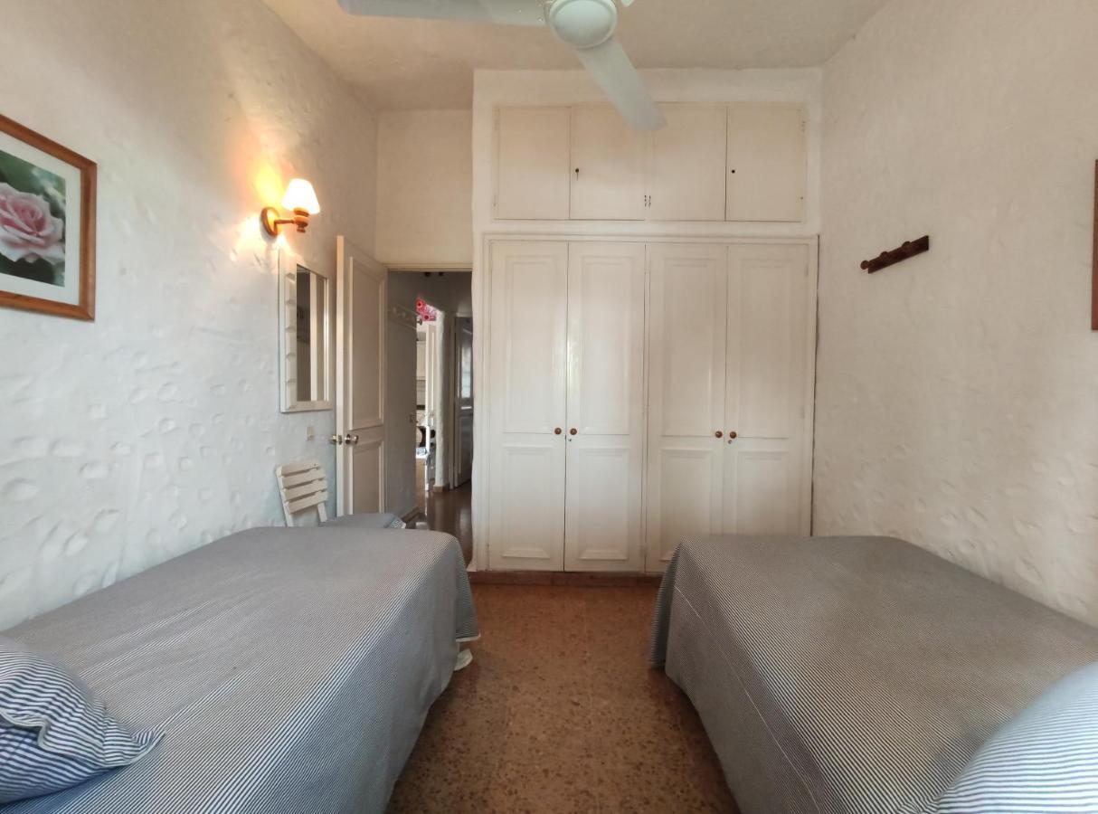 מספאלומס Lovely 2 Bedroom Bungalow With Parking מראה חיצוני תמונה