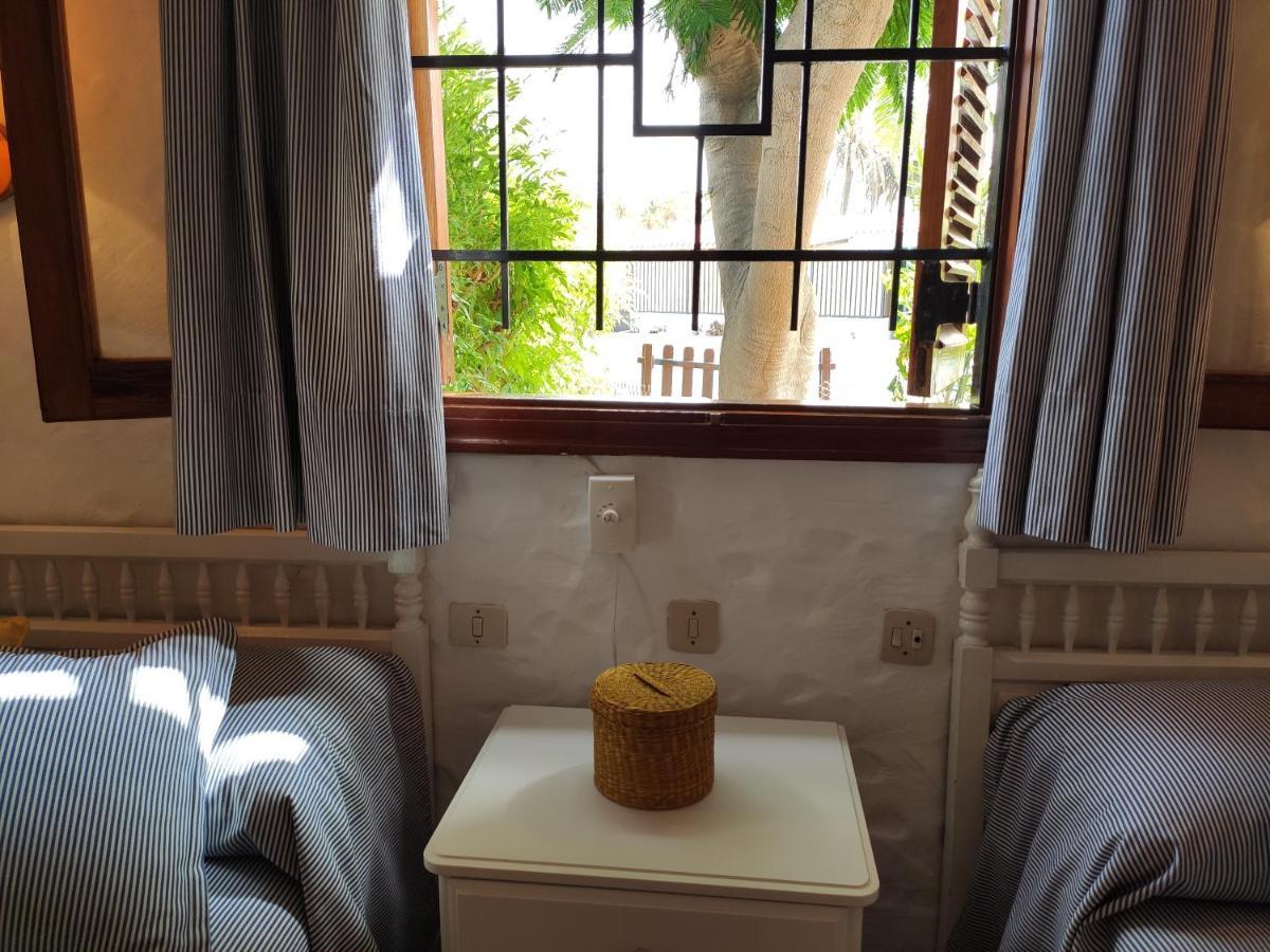 מספאלומס Lovely 2 Bedroom Bungalow With Parking מראה חיצוני תמונה