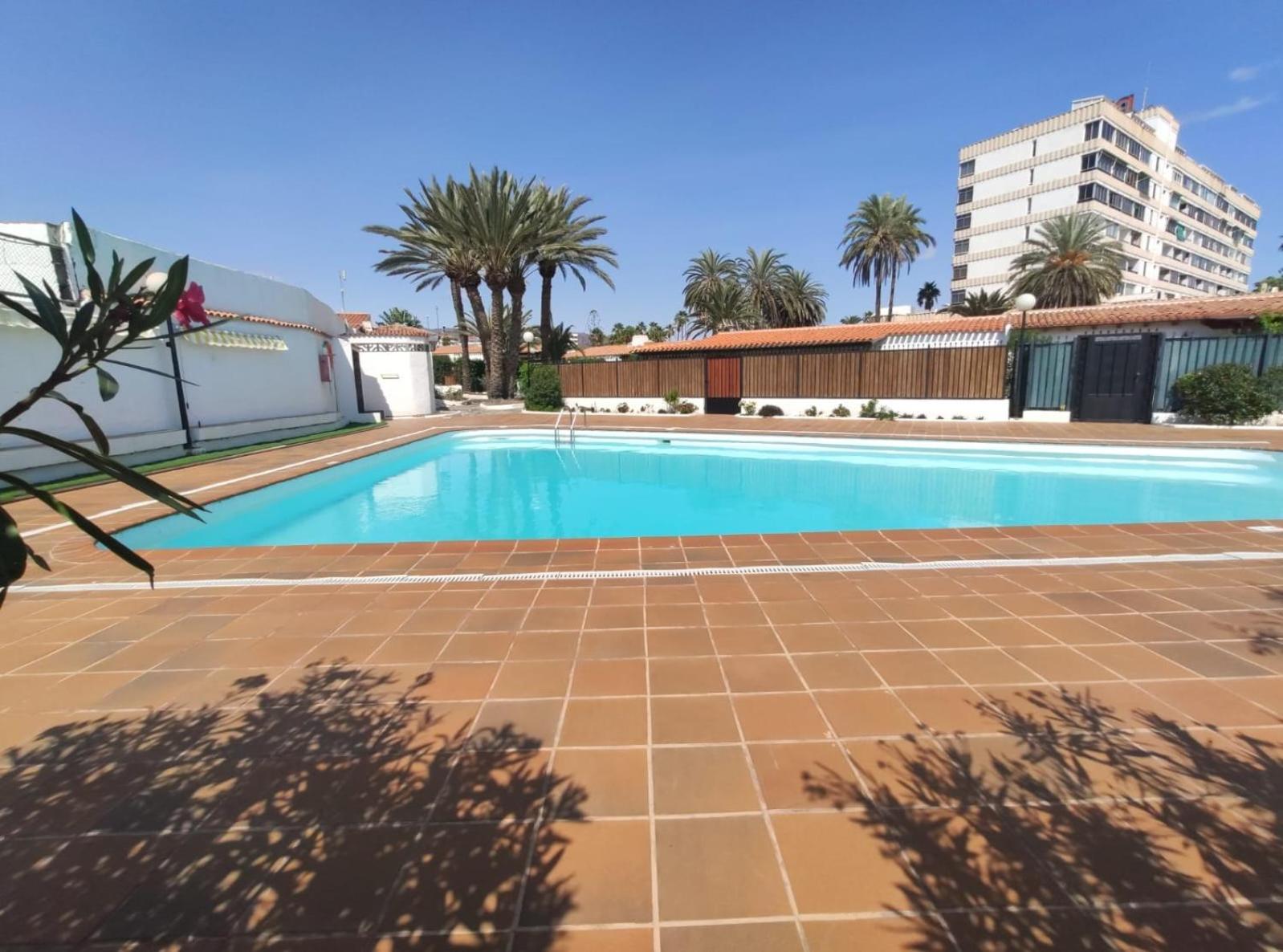 מספאלומס Lovely 2 Bedroom Bungalow With Parking מראה חיצוני תמונה